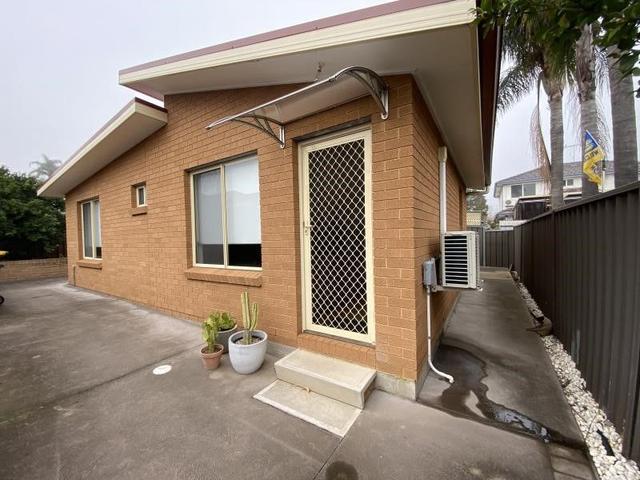 17a Myuna Crescent, NSW 2147