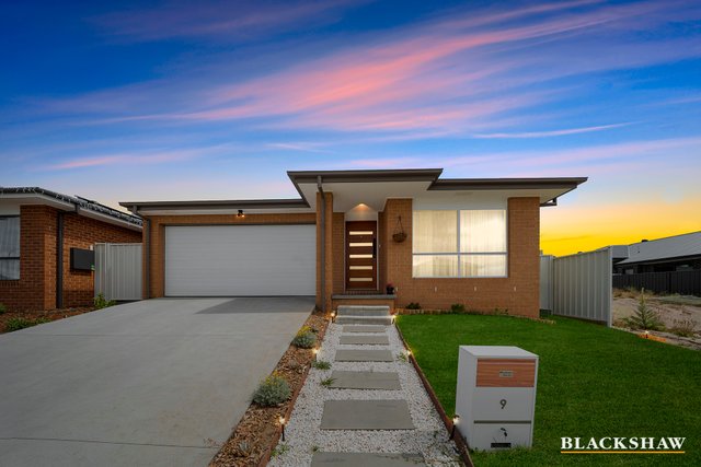 9 Stonecrop Avenue, NSW 2620