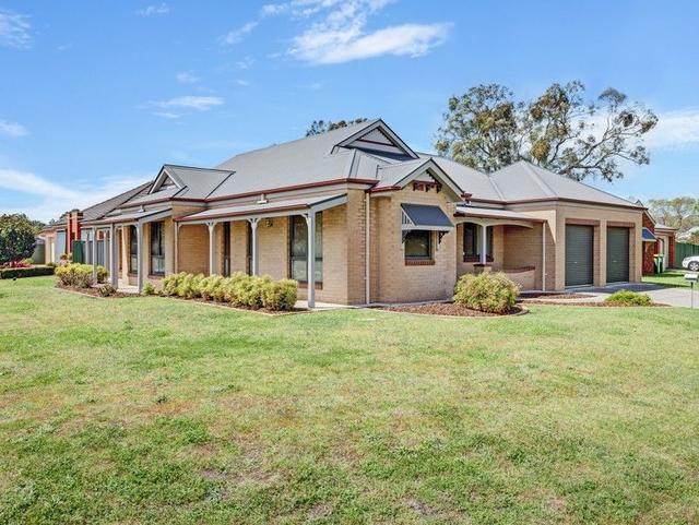 34 Robbins Drive, NSW 2640