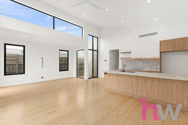 8 Loch St, VIC 3219