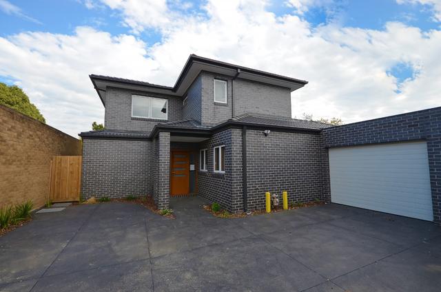 2/10 Hainthorpe Grove, VIC 3170