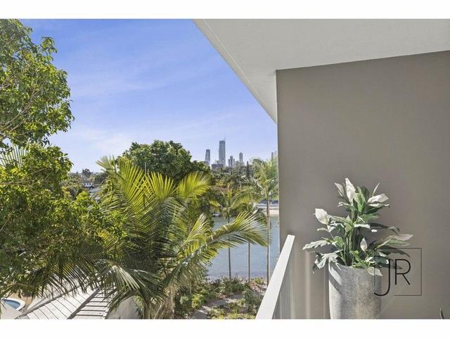 2305/33 T E Peters Drive, QLD 4218