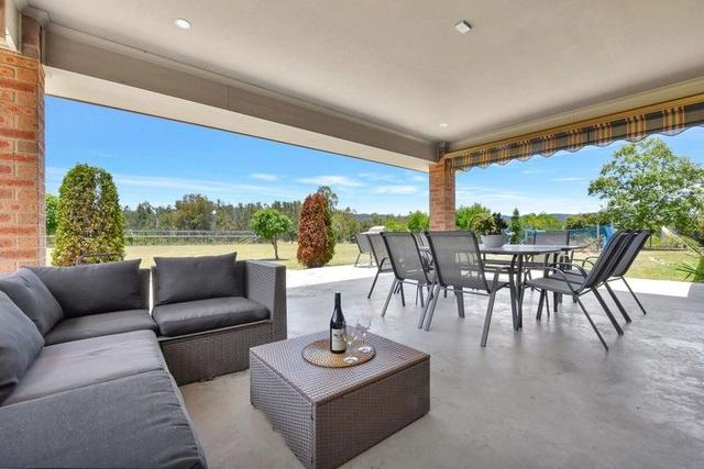 22 Blaxland St, NSW 2330