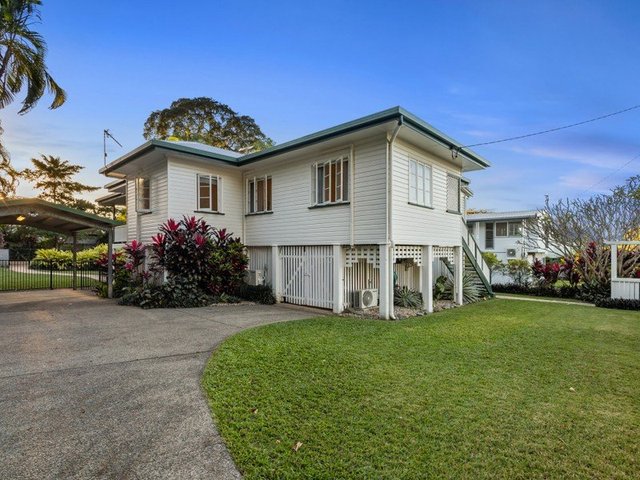 8 Dalgety Street, QLD 4870
