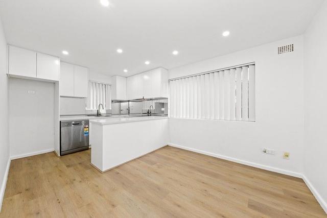 1/4 Templeman Crescent, NSW 2036