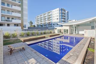 Pool (2013-06-12)