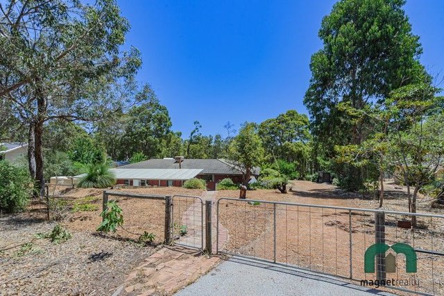 4 McCarthy Road, WA 6082