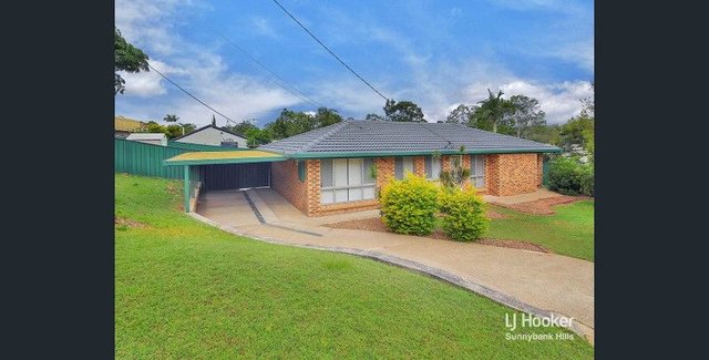 3 Gigas Crt, QLD 4123