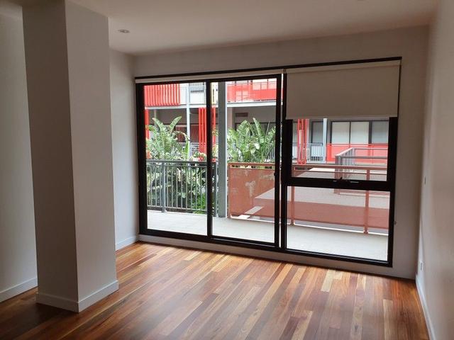 648/18 Albert Street, VIC 3011