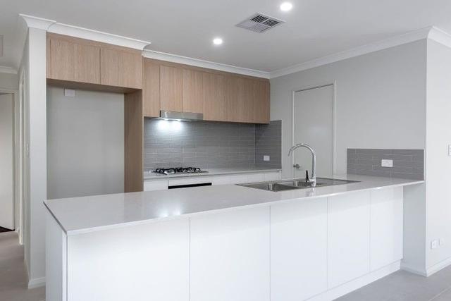 42/11 Bakana Loop, WA 6065