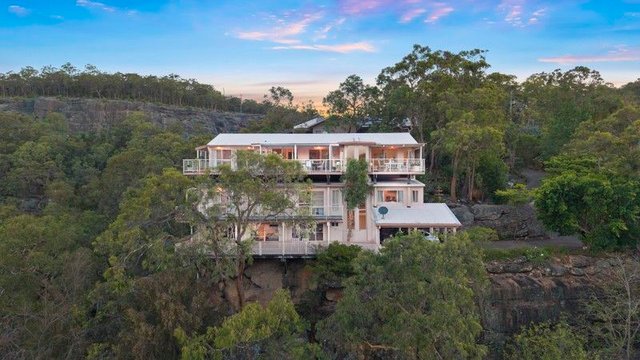 1 Hawkesbury Crescent, NSW 2083