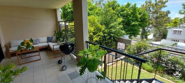 ID:21154977/68-70 Norman Crescent, QLD 4170