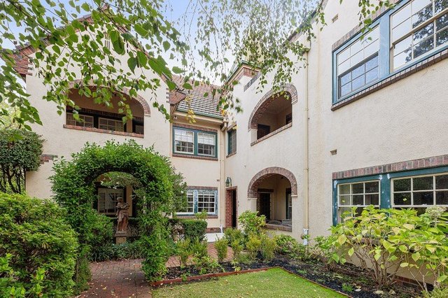 6/340 Cotham Road, VIC 3101