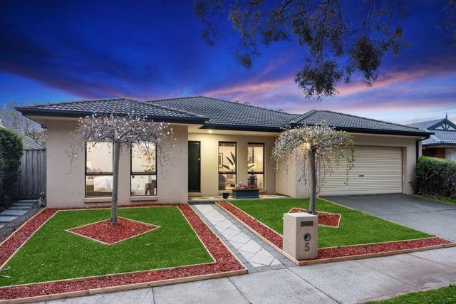 5 Norfolk Place, VIC 3195