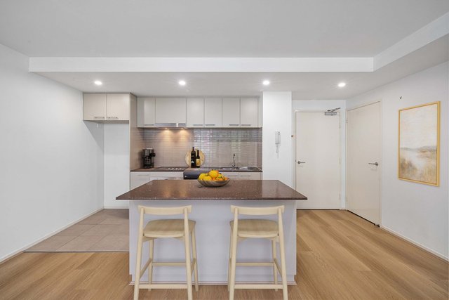 86/64 College Street, ACT 2617