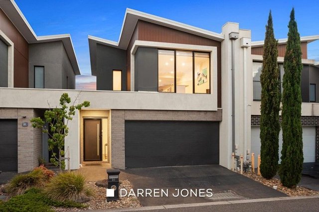 32 Diamond Boulevard, VIC 3088