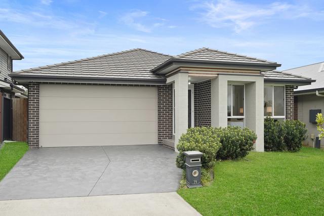 19 Courtney Loop, NSW 2570