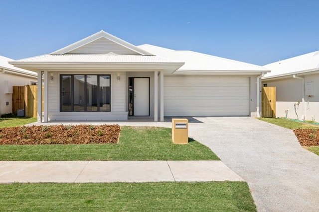 8 Sugarloaf Crescent, QLD 4551