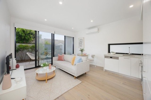 1/29 Kambrook Road, VIC 3161