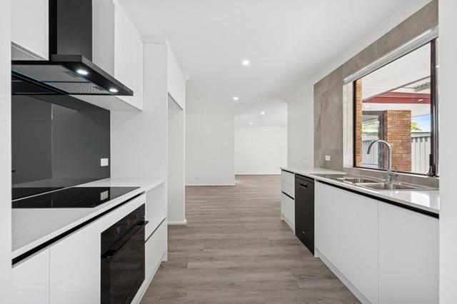 12 Dampiera Way, WA 6148