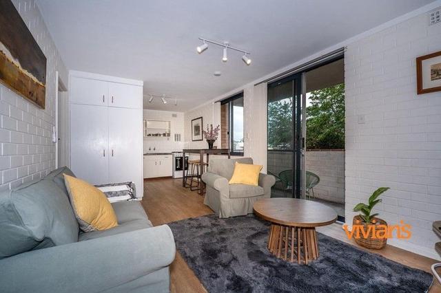 42/4 Dover Court, WA 6012