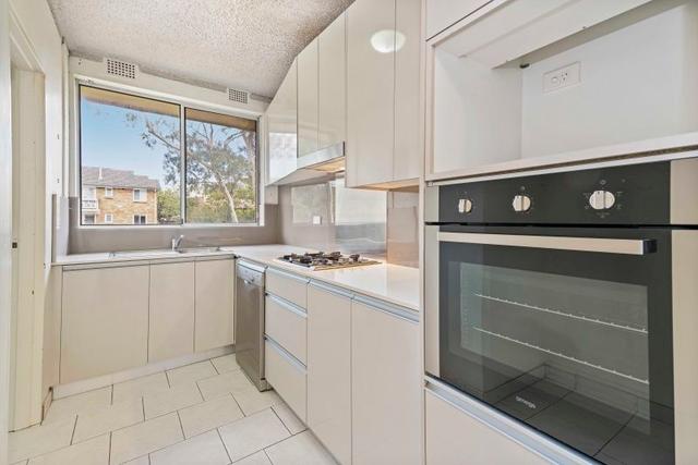 5/83 Burns Bay  Road, NSW 2066