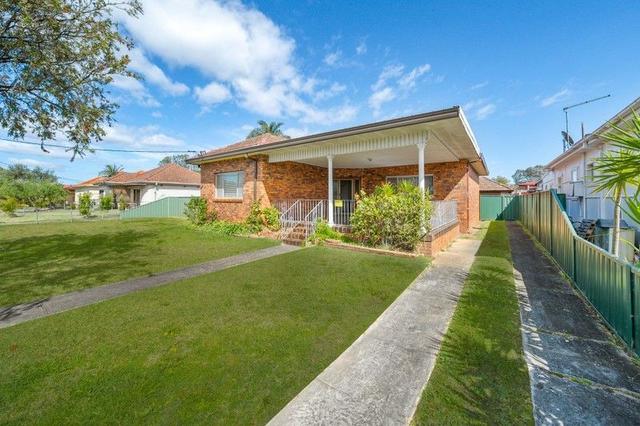 4 Picnic Point Rd, NSW 2213
