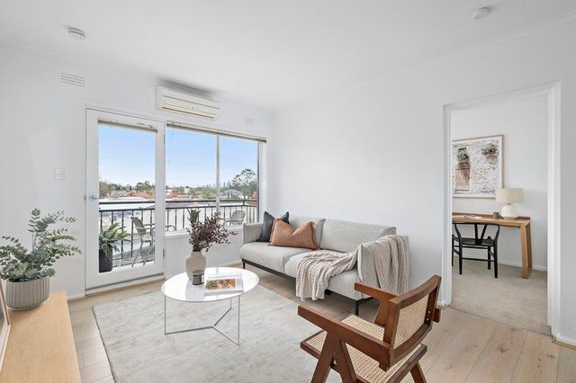 17/11-13 Llaneast Street, VIC 3143