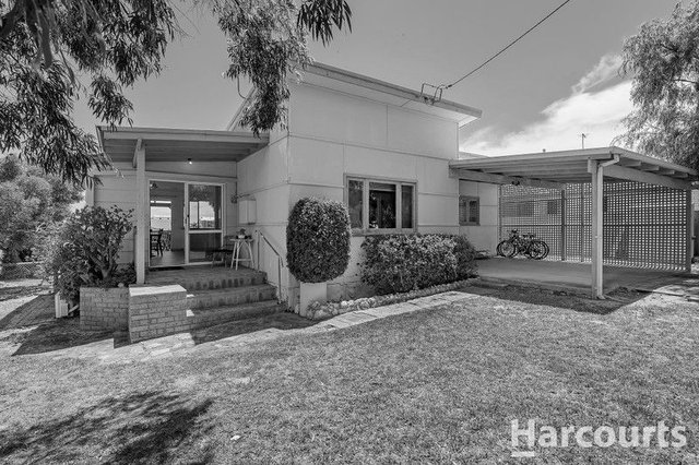 30 Baroy Street, WA 6210