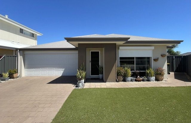 6 Farnese Way, WA 6031