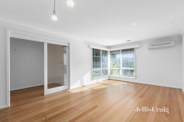 4/2 Tollington Ave, VIC 3145