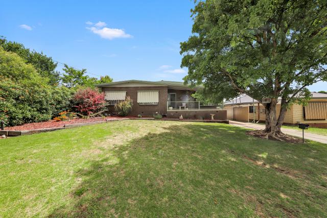 211 Simpson Street, NSW 2720