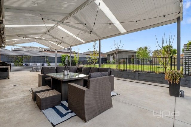 18 Reidy Rise, VIC 3337