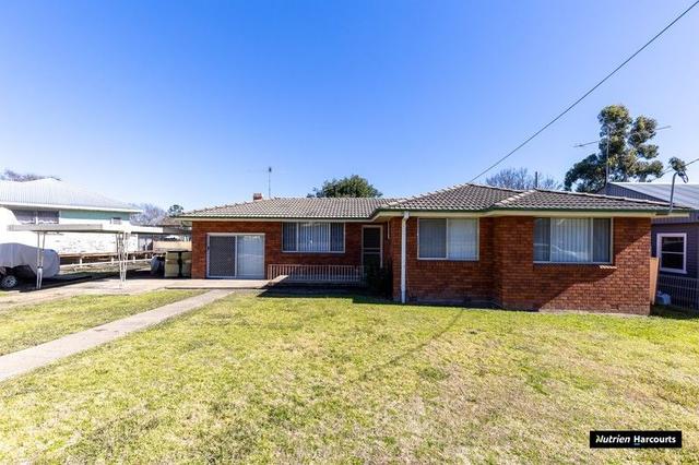 32 Clive Street, NSW 2360