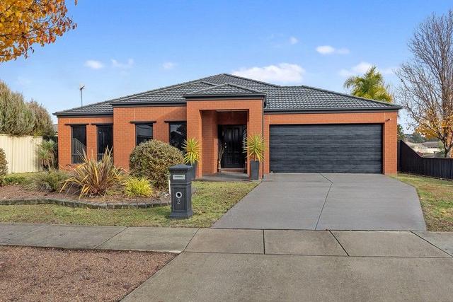 2 Lotus Court, VIC 3608