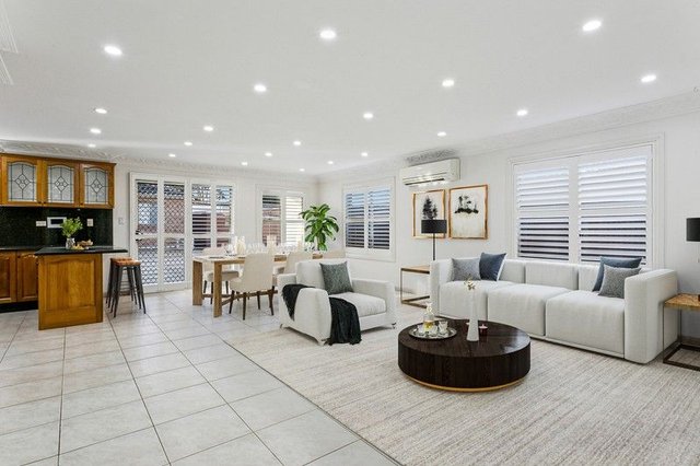 4 Hoskins Avenue, NSW 2200