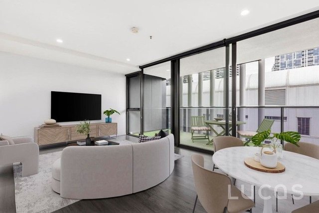 908/815 Bourke Street, VIC 3008