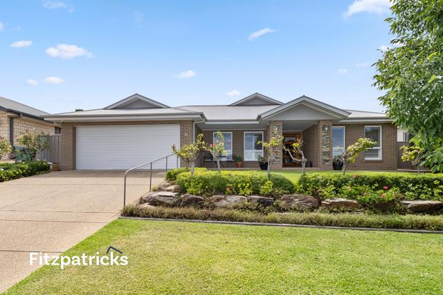 16 Monaro Court, NSW 2650