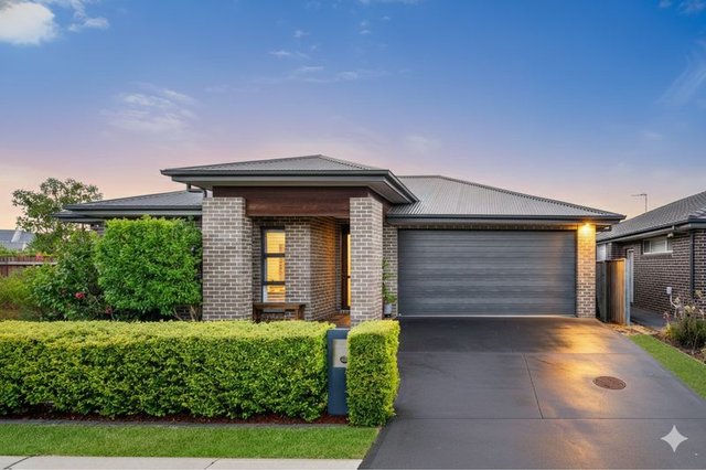 8 Baxter Way, NSW 2557