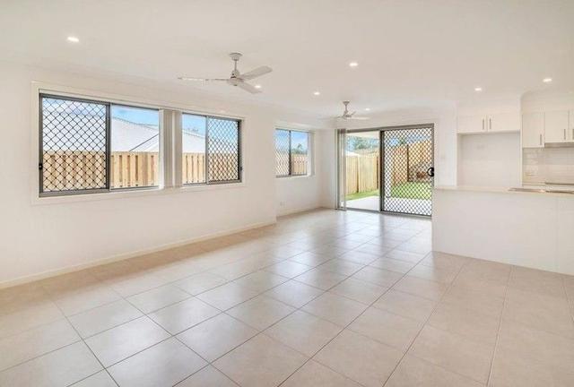 7 Logan Crescent, QLD 4210