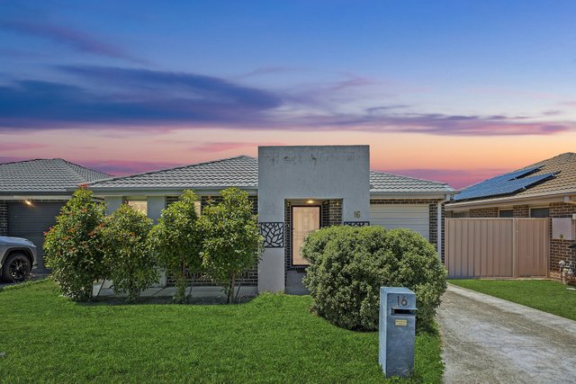 16 Shedden Street, ACT 2913