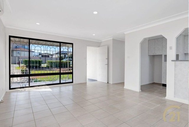 8 Belvedere Street, NSW 2170