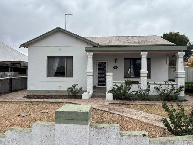 2 Mackenzie Street, SA 5600