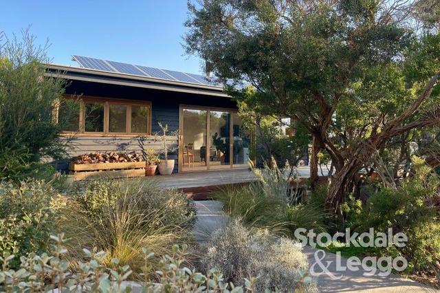 14 Alex Drive, VIC 3941