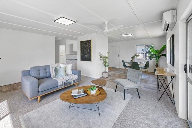 1/30 Canberra Street, QLD 4740