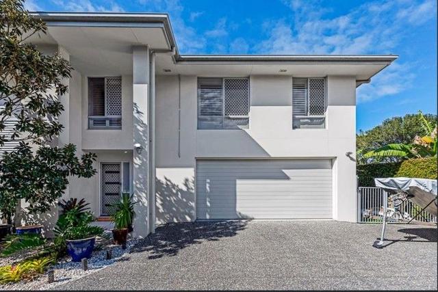 2/16 Broad Street, QLD 4215