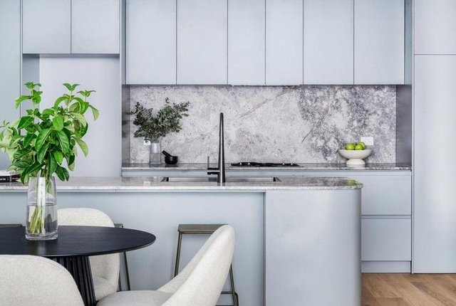 2/467 - 469 Victoria Street, VIC 3055