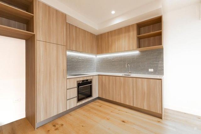 1205/20 Wardens Walk, VIC 3058