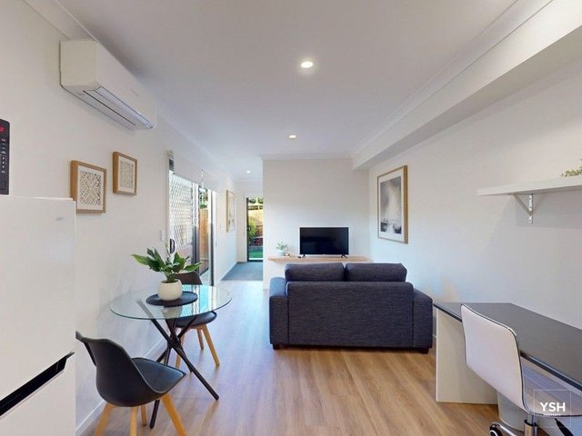 1/5a Tasman Street, QLD 4053