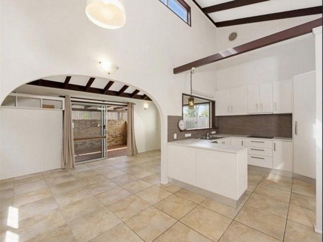 12 Harefield Street, QLD 4068